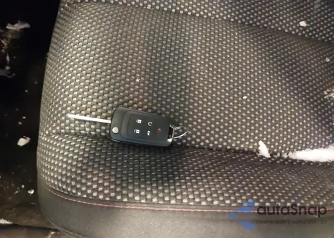 2017 Chevrolet Equinox Ls z USA, uszkodzony, nr VIN 2GNFLEEK1H6204387